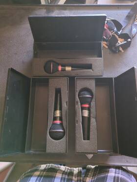 D3000 Hi - Energy Lot Of High He Used Microphones