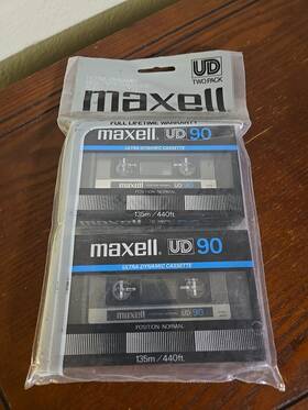 135m Maxell 025215121425 Lot Of 2 New Audio Tape Ud 90 Ultra Dynamic Cassette Normal / 440ft