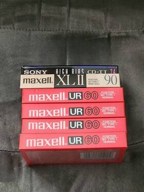109069 Maxell Ur 60 4 Cassette Audio Tapes Plus Bonus