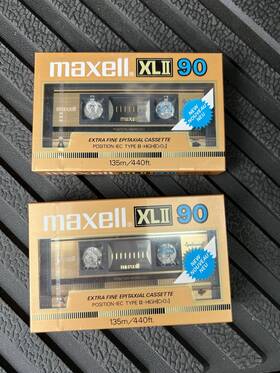Maxell 902580400828 New Lot Of 2 Xlii 90 Extra Fine Epitaxial Cassette Brand And Sealed