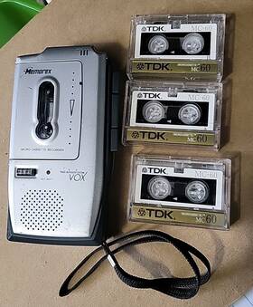 Mn2190 Memorex Voice Recorder Good Working Condition Tapes Included