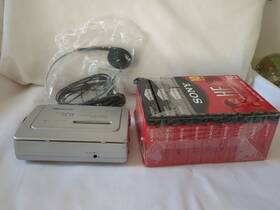 Mb1055 Sony Vintage Cassette Recorder / Headphones 9 Blank Cassettes. Lot Of 3 Items