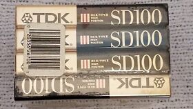 Sd-100 Tdk Sd100 Type Ii Blank Cassettes Qty 4 Sealed With Bonus Compact Mini Headphones
